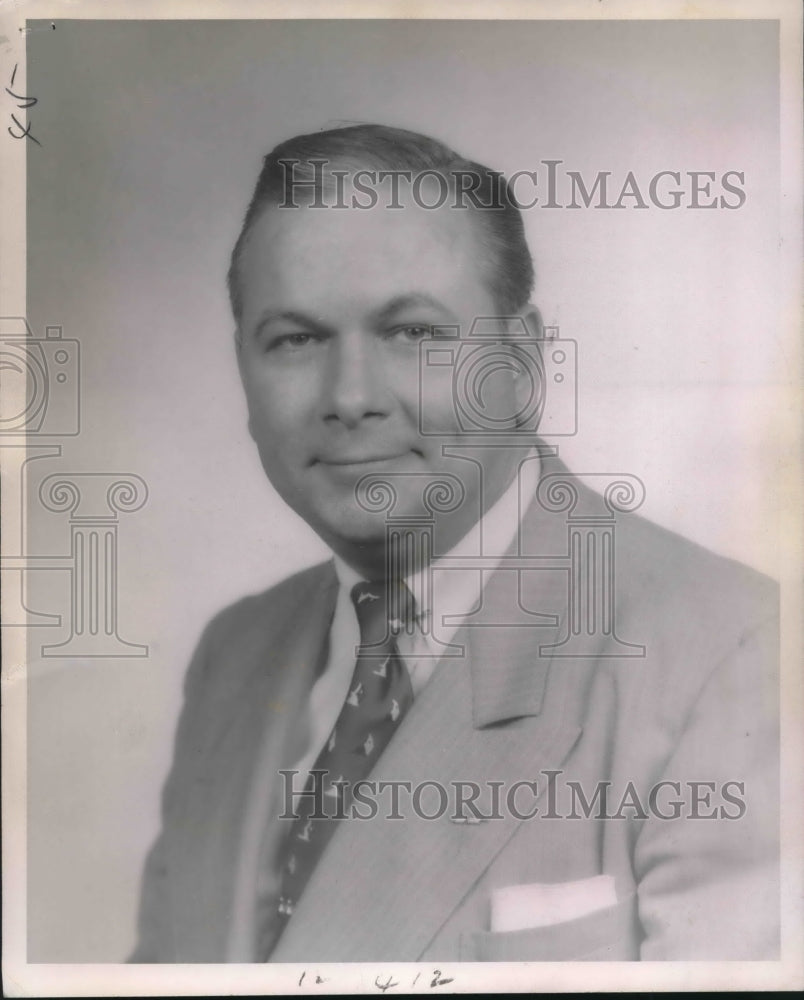 1953 Press Photo Willard L. Cobb of Alexandria - noa65625