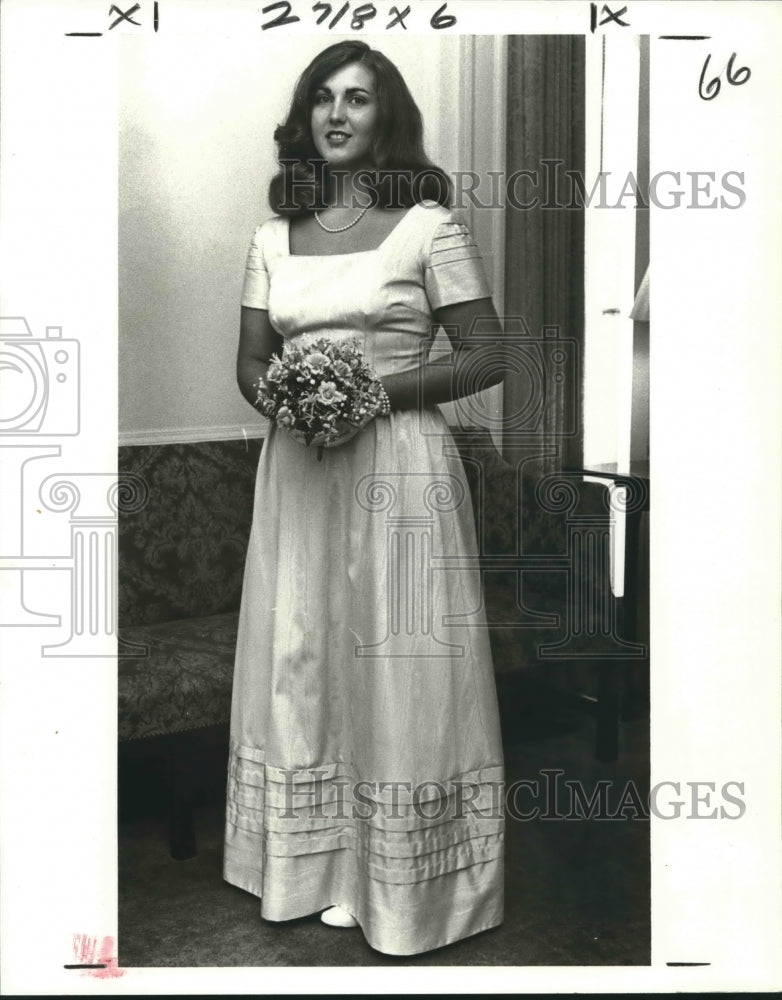 1978 Press Photo Debutante Catherine Margaret Cobb at Grandmothers Formal Tea- Historic Images