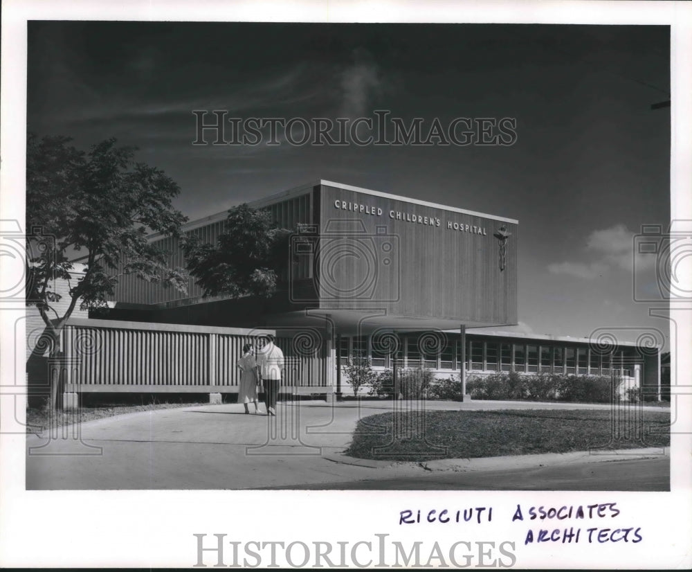 1955 Press Photo Exterior view of Crippled Children&#39;s Hospital in New Orleans