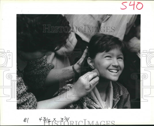1989 Press Photo Child Chorus member Christine Lindsoe in Opera "Carmen"- Historic Images