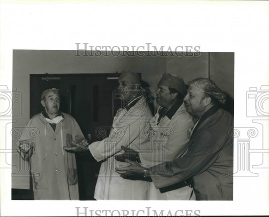 1990 Press Photo Members of barber shop quartet group "Chords N'Airy Bypasses"- Historic Images