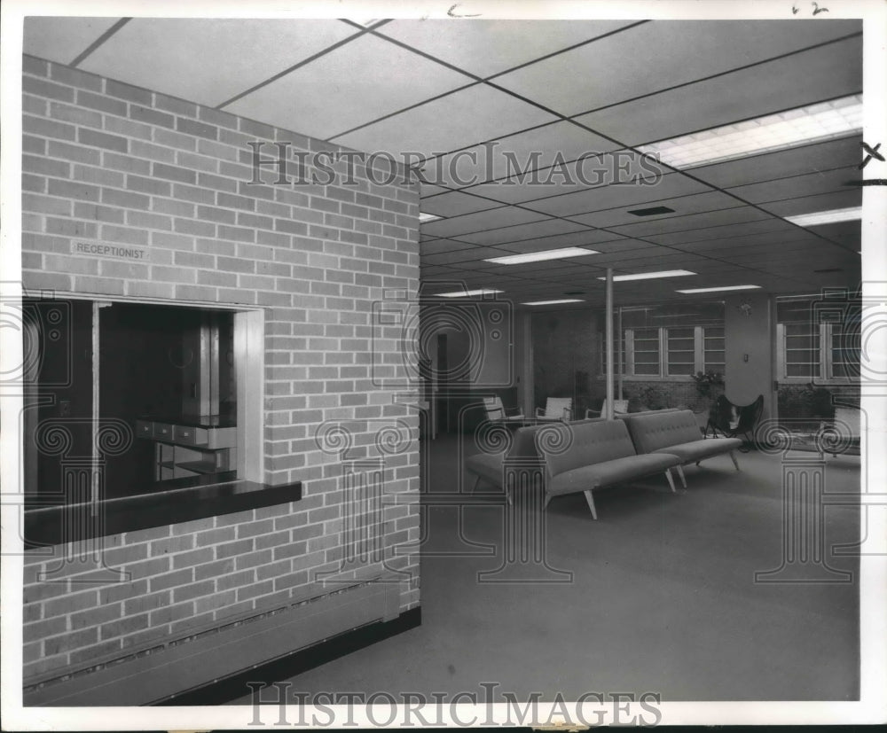 1955 Press Photo Crippled Children&#39;s Hospital Public Waiting Room, New Orleans