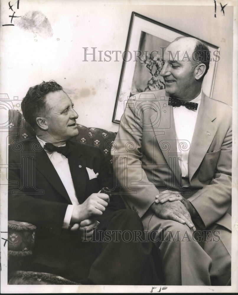 1954 Press Photo Ronald J. Chinnock and Louis V. Hufft in New Orleans at Event