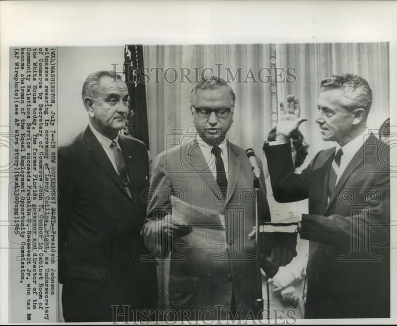Load image into Gallery viewer, 1965 Press Photo Ceremony of Leroy Collins as Undersecretary of Commerce
