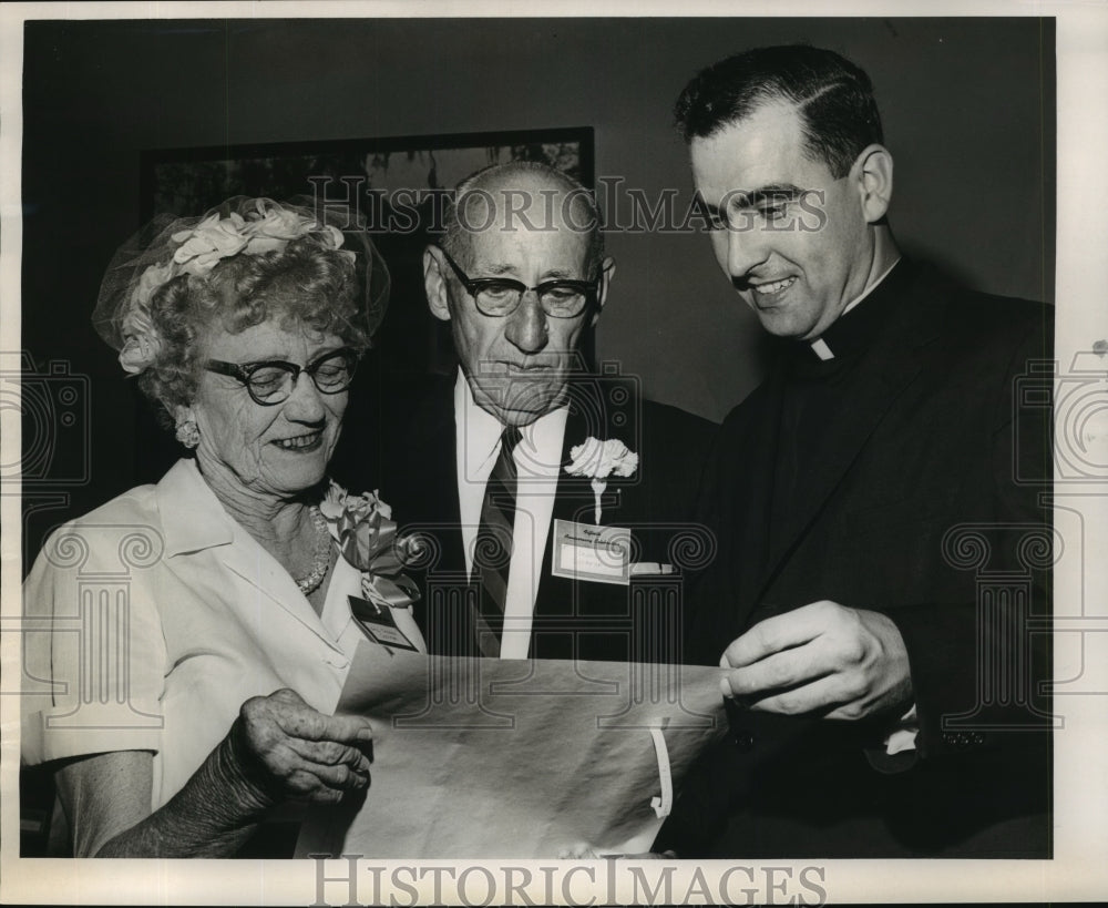 1965 Press Photo Golden Jubilarians 1965 event with Mr. &amp; Mrs. Cochran &amp; other- Historic Images