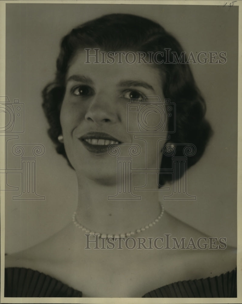 1955 Press Photo Portrait of Mrs. Walter Collins (Jean) - noa68656