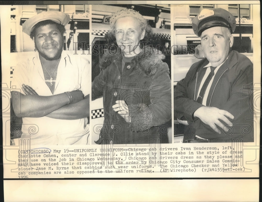 1976 Press Photo Chicago cab drivers stand by their cabs in in preferred clothes