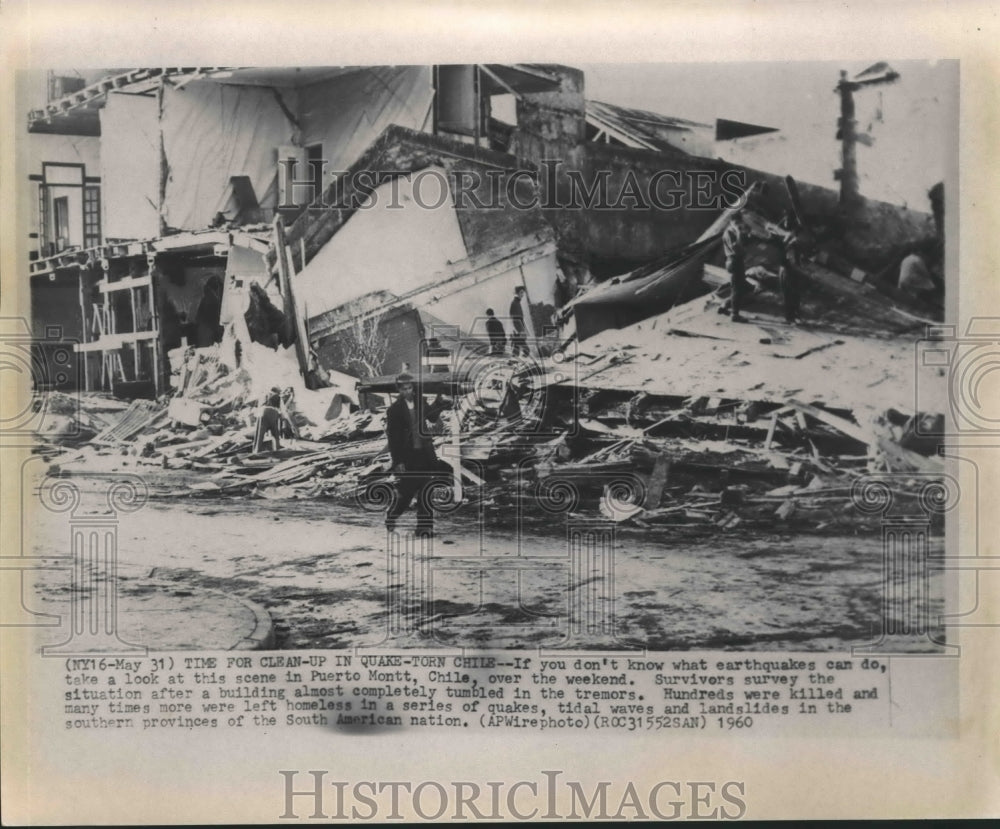 1960 Press Photo Clean-up in quake-torn Puerto Montt, Chile- Historic Images