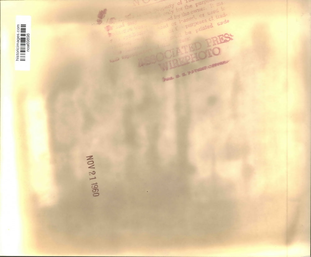 1960 Press Photo Actor Maurice Chevalier Bowling in Bois Du Boulogne in Paris