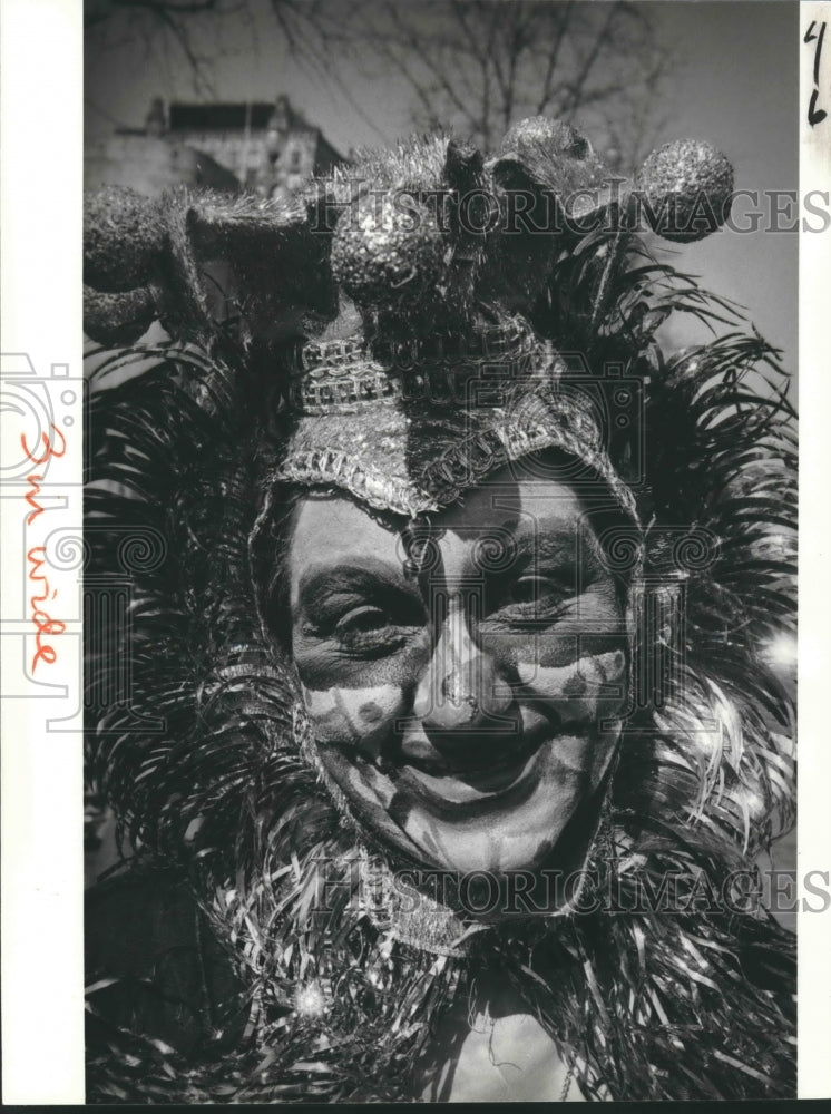  Press Photo Clown at an outdoor event- Historic Images