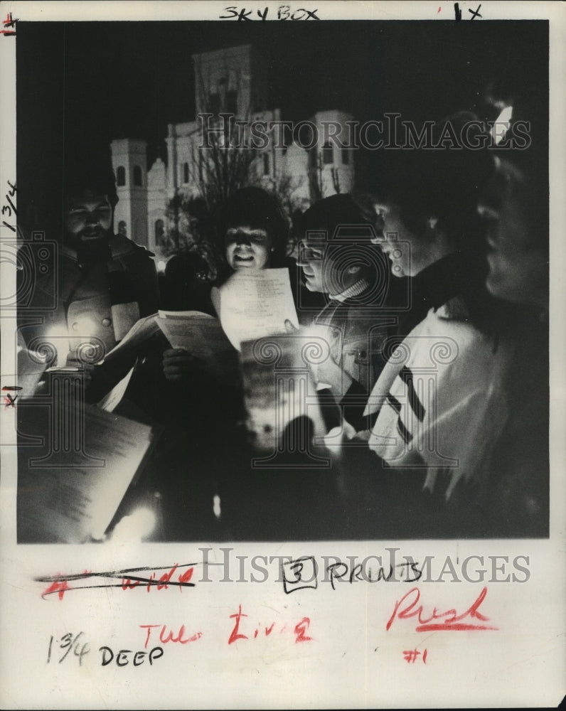  Press Photo Jackson Square-Patio Planters&#39; annual candlelight procession- Historic Images