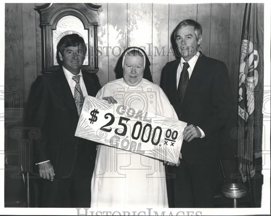 Press Photo Bethlehem House of Bread Benefit Leaders - noa72005