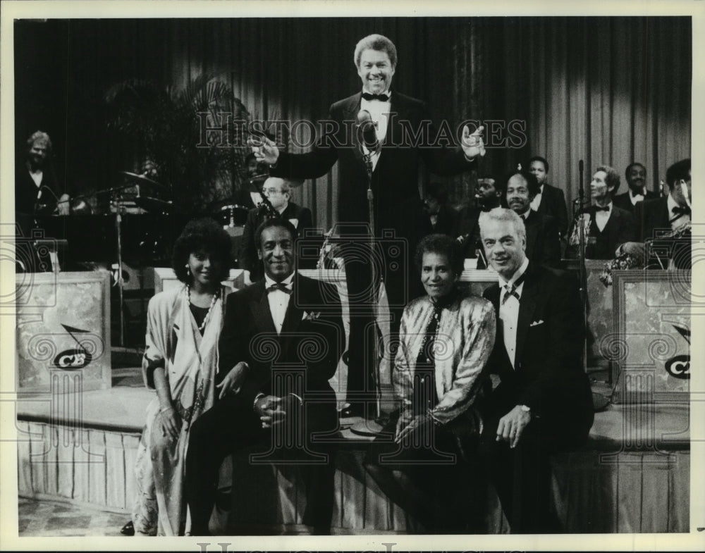 1986 Press Photo Clair &amp; Cliff take Grandma &amp; Grandpa to Count Basie Orchestra.- Historic Images