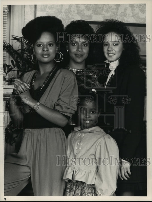 1988 Press Photo The Huxtable women on  "The Cosby Show" - Historic Images
