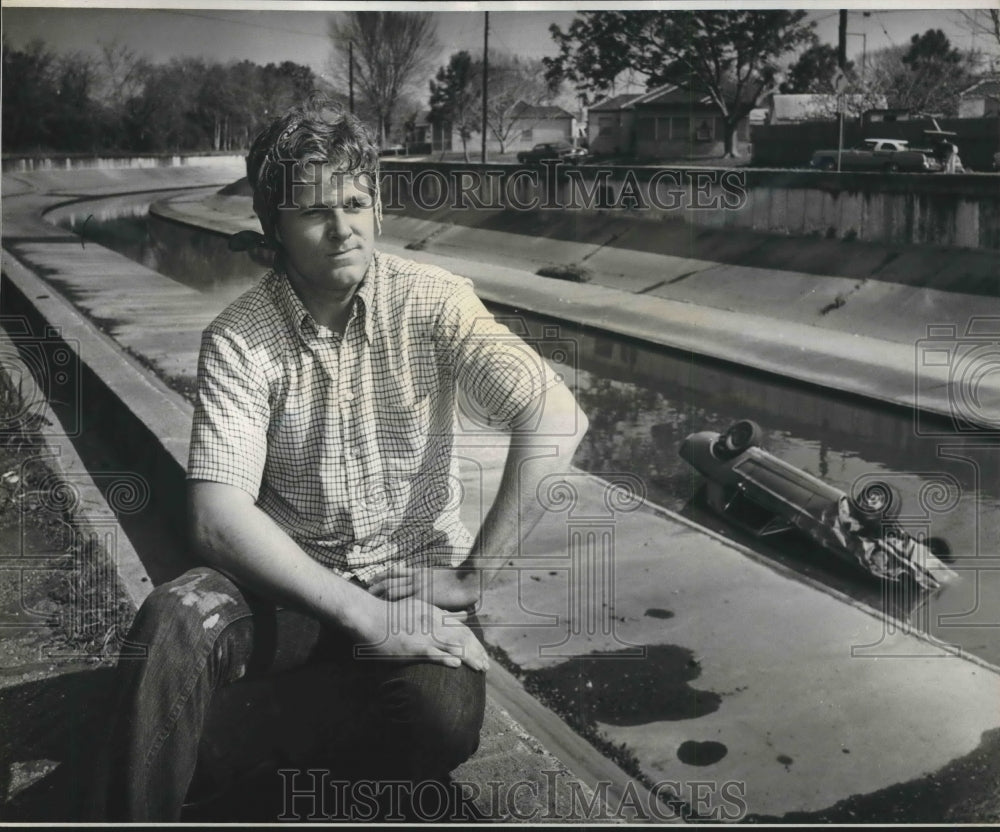 1974 Press Photo Alfred Crane, East Jefferson High School Student with his Car- Historic Images