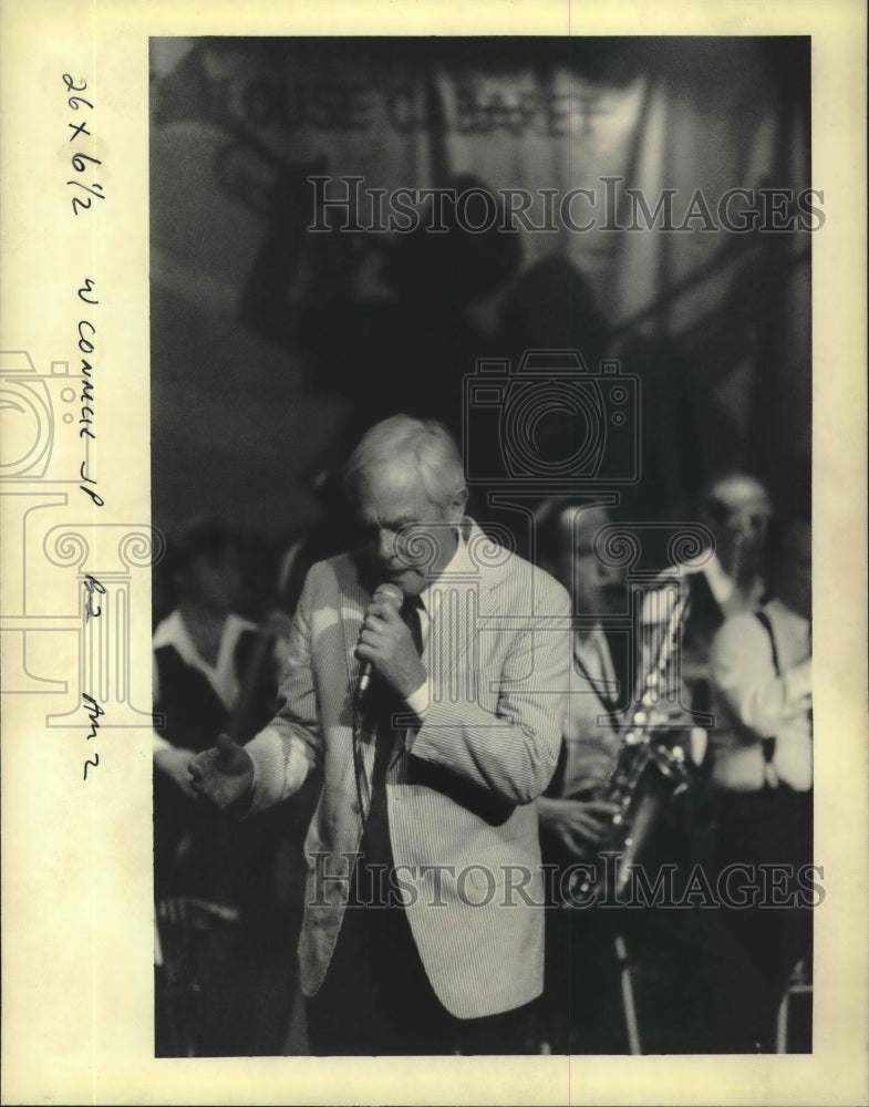 1993 Press Photo New Orleans District Attorney Harry Connick, Senior sings- Historic Images