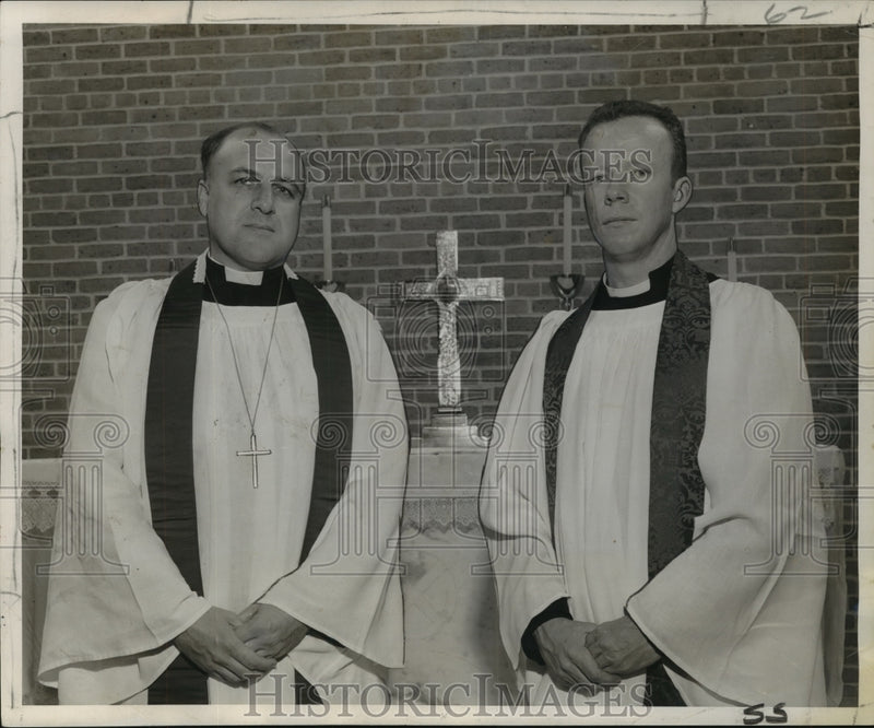 Load image into Gallery viewer, 1957 Press Photo Reverends Henry Crisler and Ralph H. Kimball - noa78162
