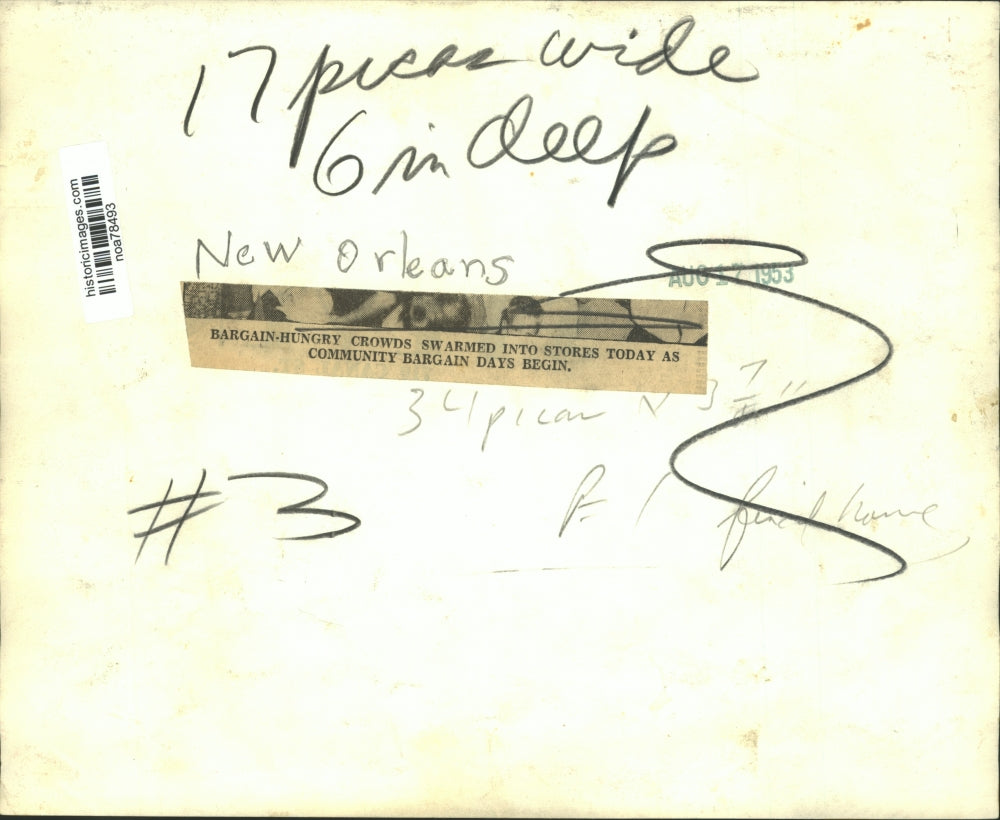 1953 Press Photo Bargain-hungry crowds swarmed into stores in New Orleans