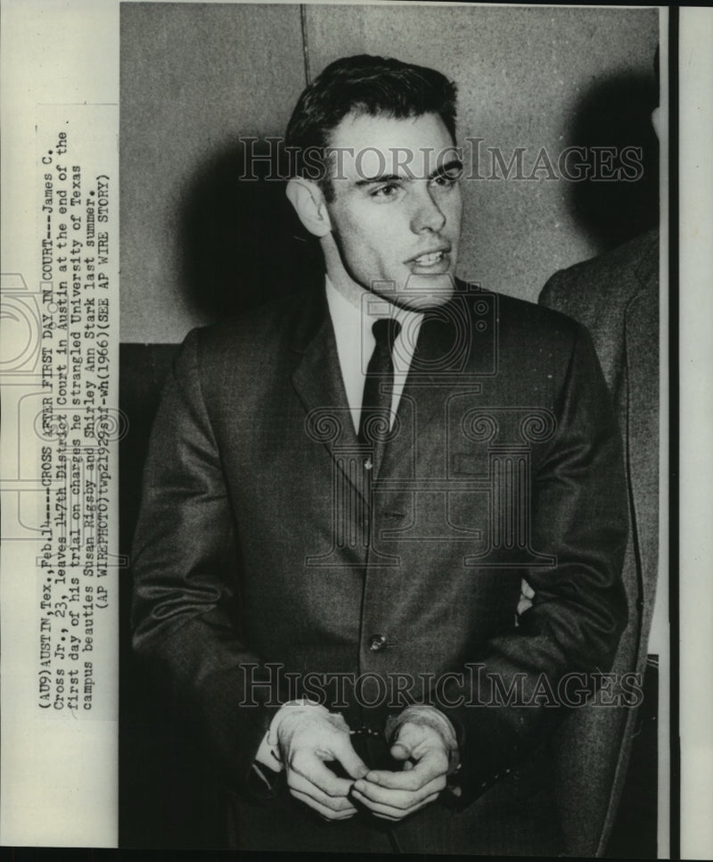 Load image into Gallery viewer, 1966 Press Photo James Cross Jr. at District Court after trial on murder charges
