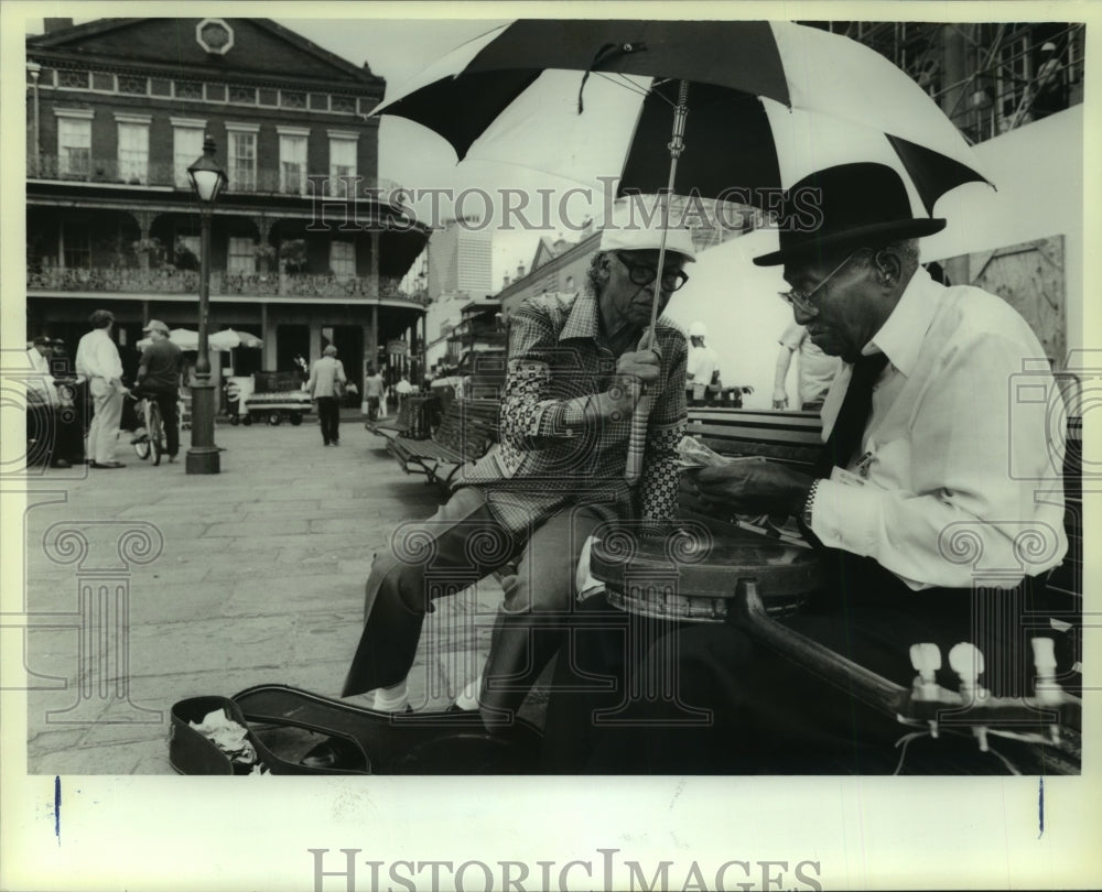 1991 Press Photo Musicians David Crawford Jr. &amp; Frank Mitchell at French Quarter- Historic Images