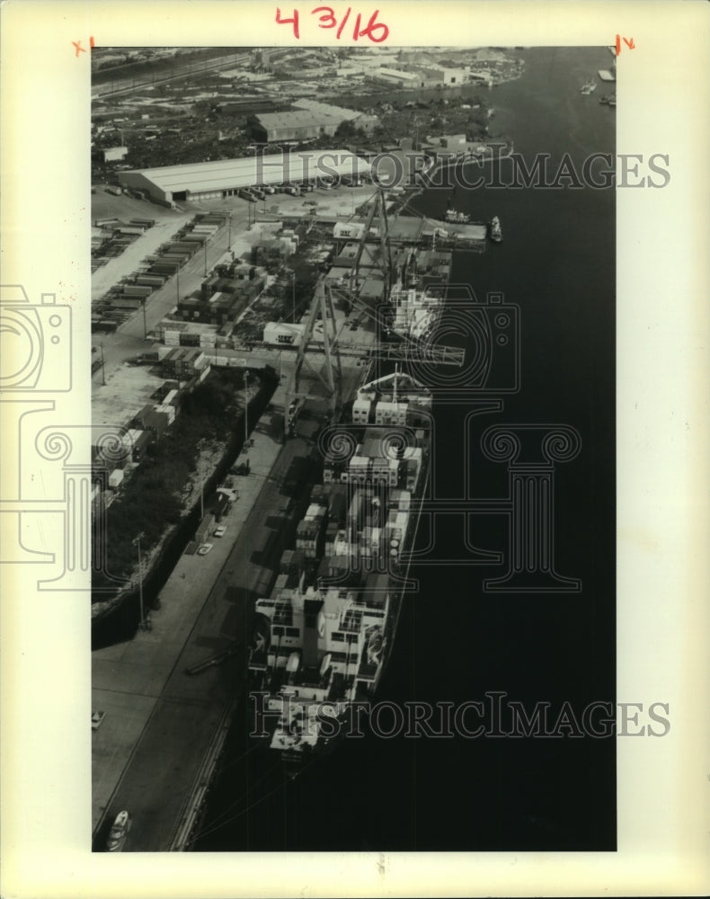 1985 Press Photo Aerial view of crescent, will help speed container flow- Historic Images