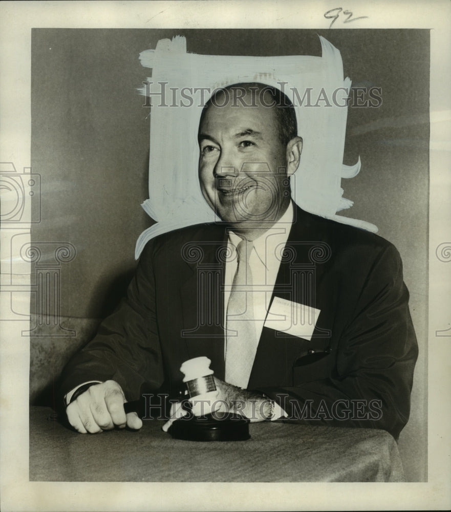 1954 Press Photo Robert Culver, president of the Consumer Bankers&#39; Association- Historic Images