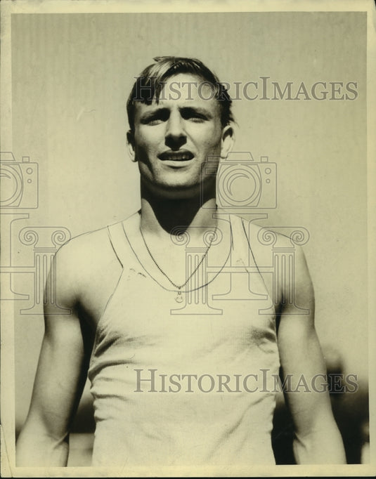 Press Photo Athlete Harold Hooper - noa81245- Historic Images