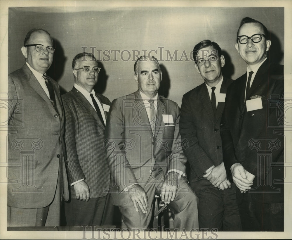 1965 Press Photo Ass. of College & University Attorneys Elect, Tulane University