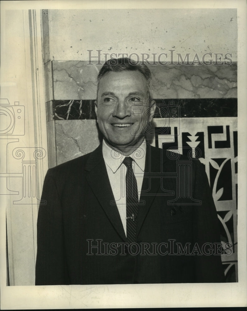 1962 Press Photo Mayor of Houston, Louis Cutrer at Monteleone Hotel - noa82970- Historic Images