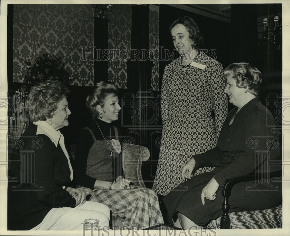 1973 Press Photo Mrs. Diever, Mrs. Davidson, Mrs. Gonzales and Mrs. Bravo- Historic Images