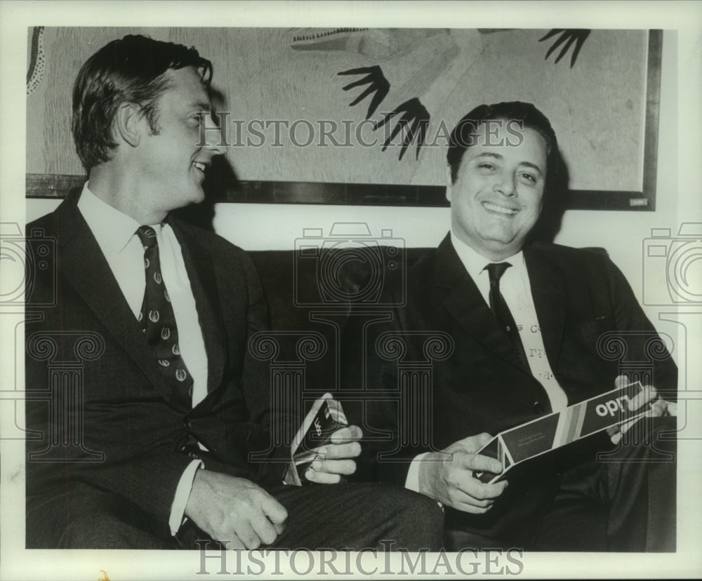 1969 Press Photo Consol Paulo Tarso Flecha De Lima, John Granville, Cigarettes