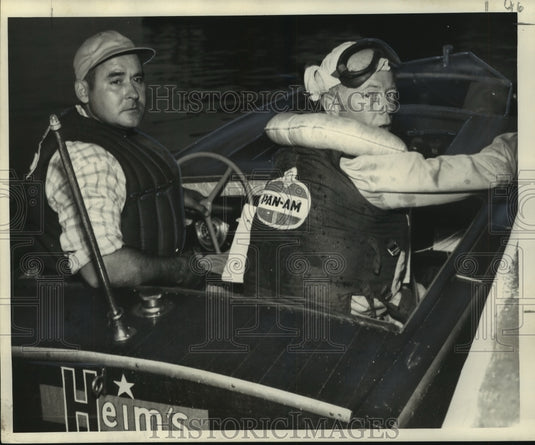 1954 Press Photo Michael L. Heim & Quentin H. DeClerk leave Esplanade wharf- Historic Images