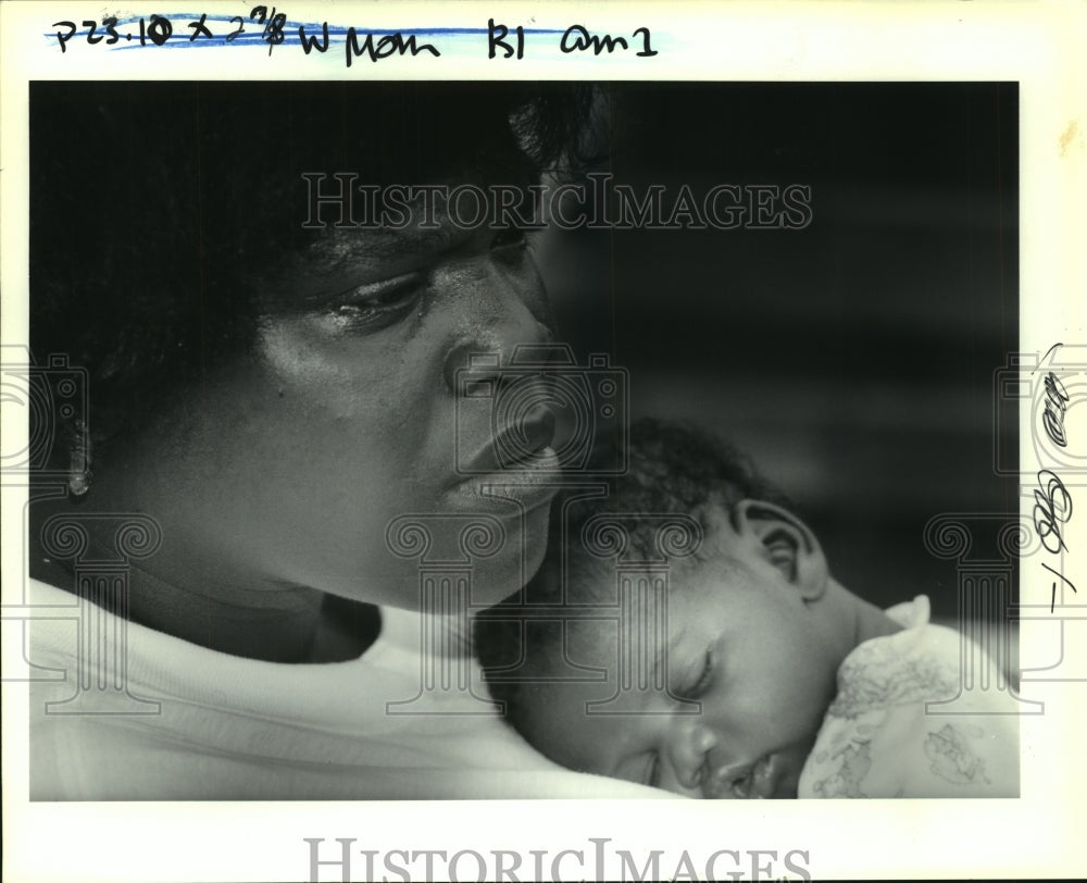 1992 Press Photo Elizabeth Dedeaux, in drug rehab program, with her son Darren- Historic Images