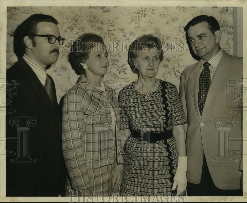 1971 Press Photo Mrs. Charles I. Denechaud, Jr. and others at event. - noa86715- Historic Images