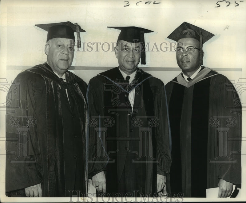 Load image into Gallery viewer, 1966 Press Photo Principals at Dillard University's Founders' Day Celebration
