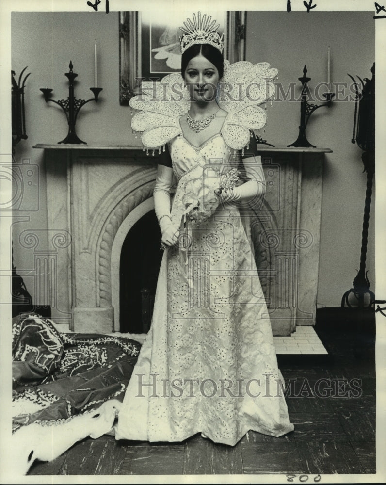 1975 Press Photo Eulalie de Matteo, Queen of the Royal Court of Prometheus - Historic Images