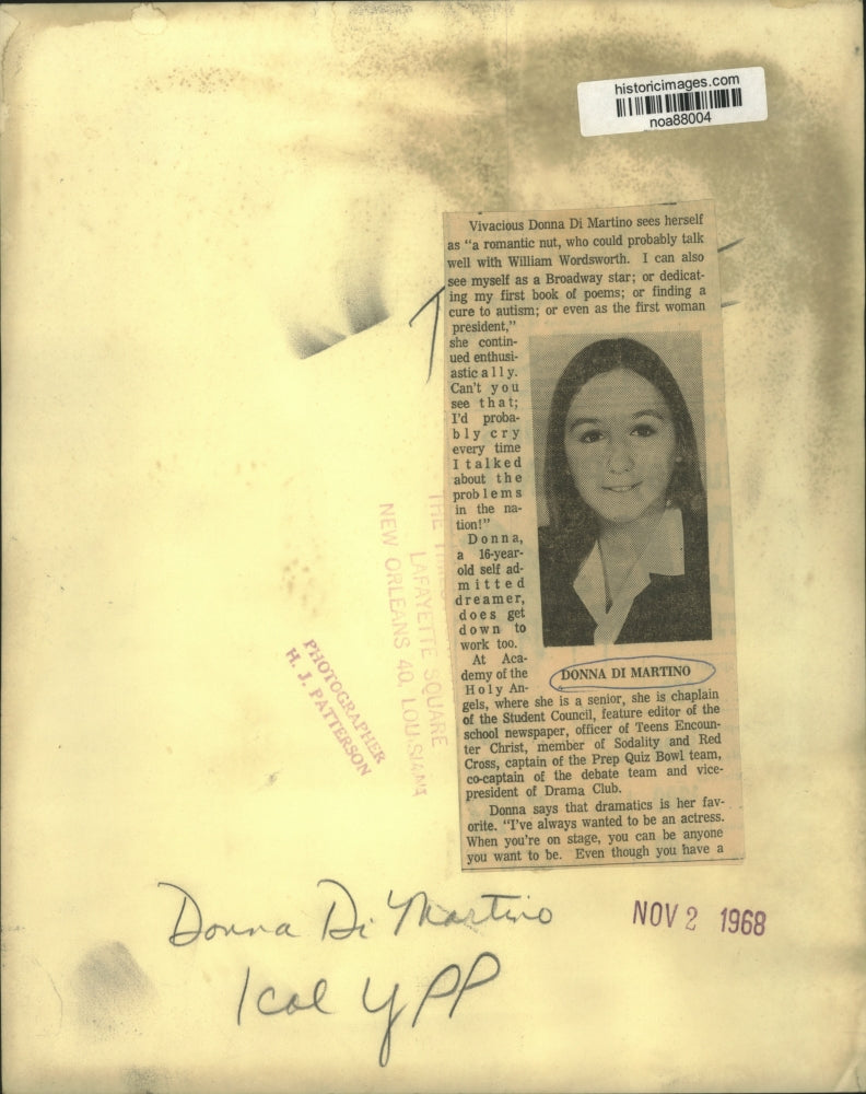 Load image into Gallery viewer, 1968 Press Photo Donna Di Martino, Academy of Holy Angels student and a dreamer
