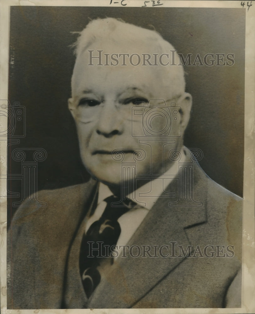 1954 Press Photo Portrait of George De Reyna - noa88202
