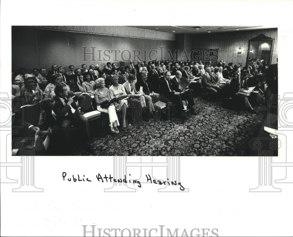 1982 Press Photo Public at Hearing for Pan American Airways Flight 759 Crash