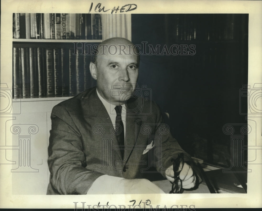 1968 Press Photo Former Head of French Intelligence Philippe T. De Vosjoli