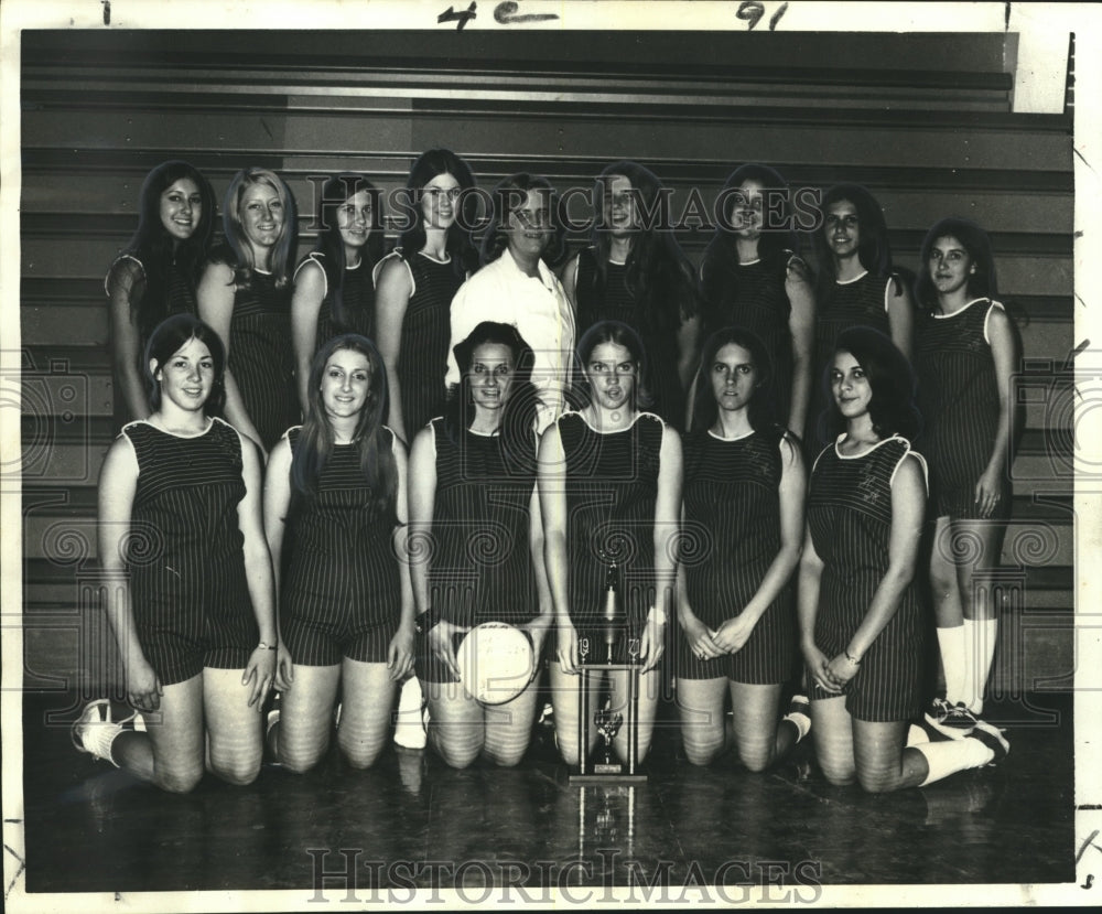 1971 Press Photo Holy Angels Academy Volleyball Senior Varsity City Wide Champs
