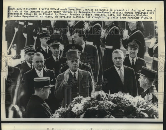 1966 Press Photo French President Charles de Gaulle attends Armistice Day rites