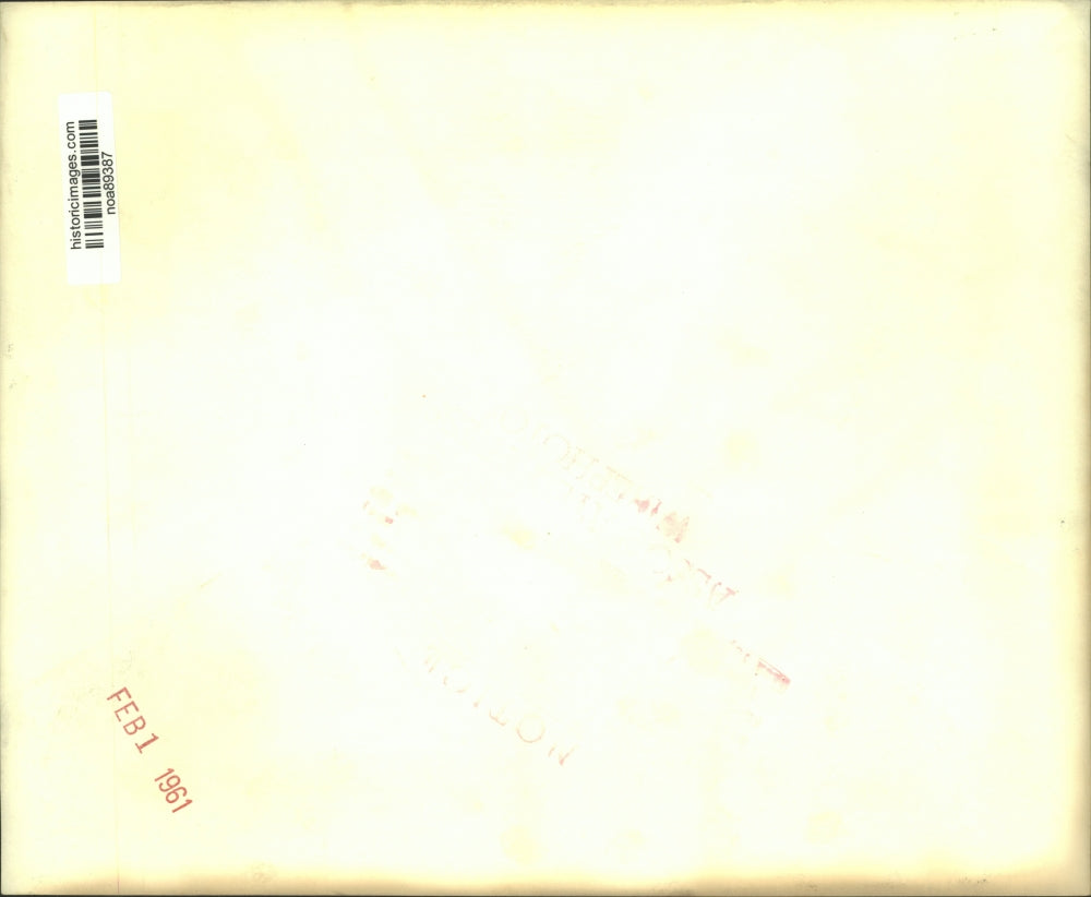 1961 Press Photo Surplus food recipients line up at a Pittsburgh school