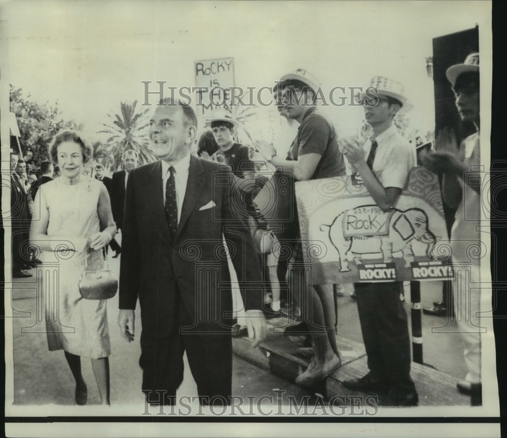1968 Press Photo Thomas E. Dewey &amp; wife at GOP event at the Fontainebleau Hotel