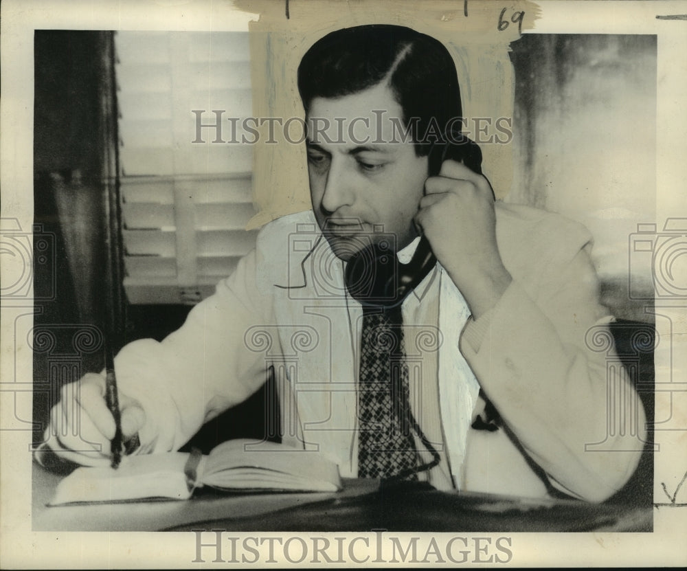 1950 Press Photo Eberhard P. Deutsch, Special Assistant to the Attorney General