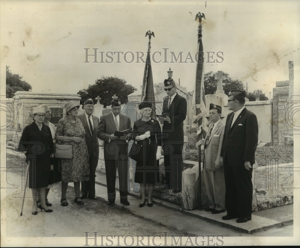 1964 Press Photo Disabled American Veterans Memorial Service-Greenwood Cemetery - Historic Images