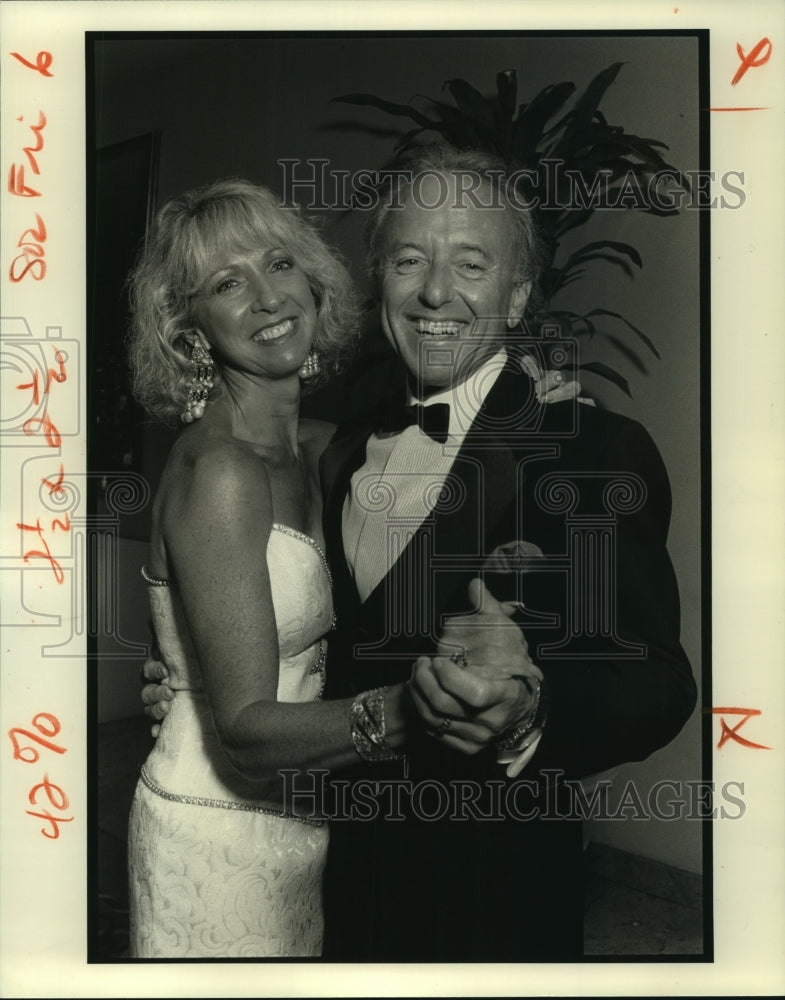 1990 Press Photo Susan Kappelman &amp; Jules Deutsch at gala in Meadowcrest, Herbert- Historic Images