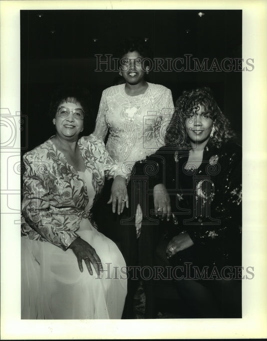 1994 Press Photo Joyce Dixon, Ruth Cookie Jean, Bari Davis at LINKS Event- Historic Images