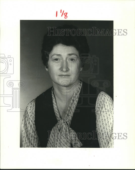 1985 Press Photo Betty L. Dumond, President Desk & Derrick Club of New Orleans- Historic Images
