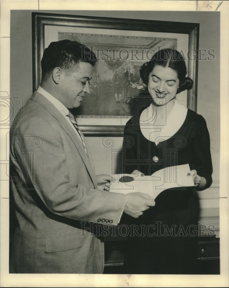 Load image into Gallery viewer, 1957 Press Photo Jose Luis Cruz-Salazar, Guatemalan Ambassador to United States
